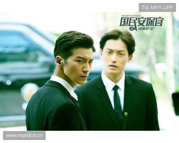 刘洋今天又被嘲，一边豪车一边吃方便面，这反差也太带劲了吧？