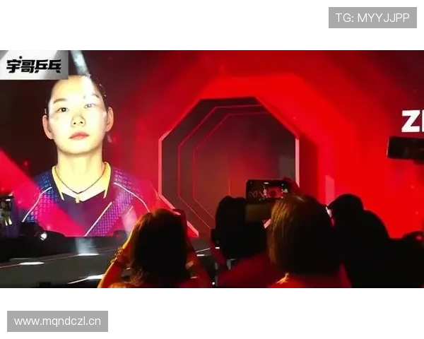 何卓佳赛场一本正经，逛街刷卡像开趴——我笑抽了