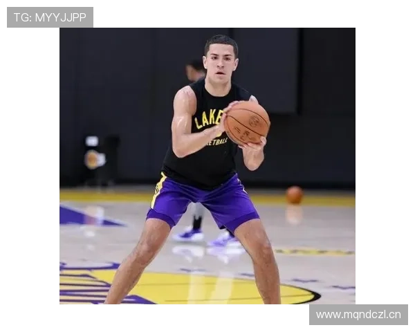 卡瓦伊·莱昂纳德挡拆突破命中率提升显著超越队内主攻手